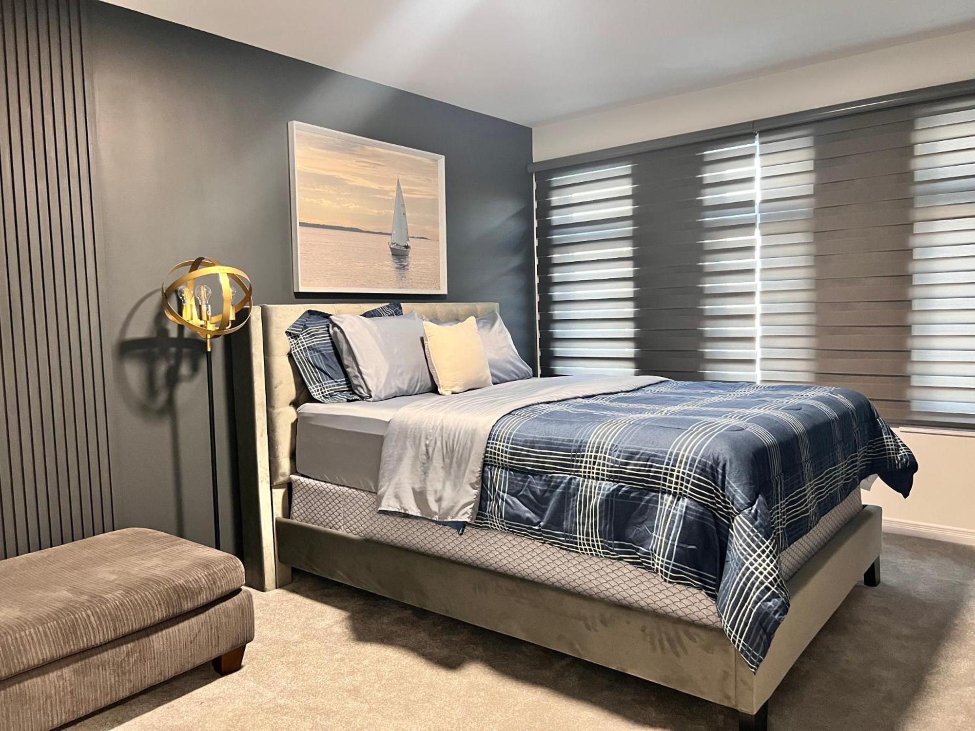 Spacious 4-Bedroom Home, Comfortably Sleeps 10 Barrie Exterior foto