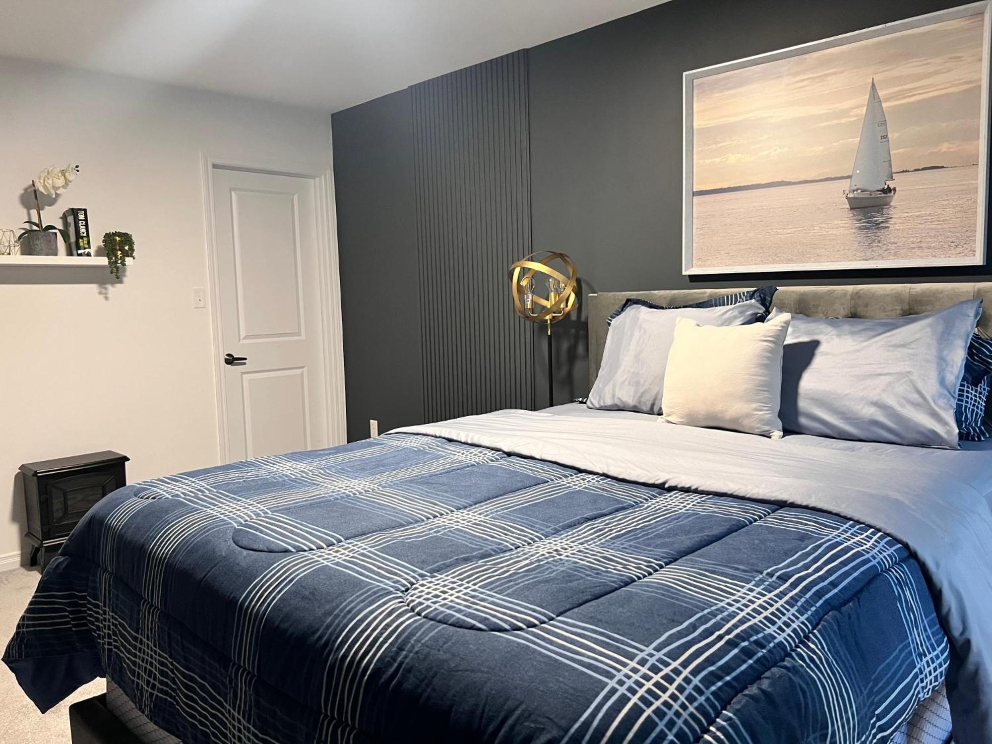 Spacious 4-Bedroom Home, Comfortably Sleeps 10 Barrie Exterior foto